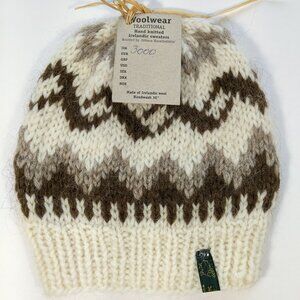 Traditional Icelandic Wool Hat Hand Knitted Júlíana Haraldsdóttir NEW WITH TAG